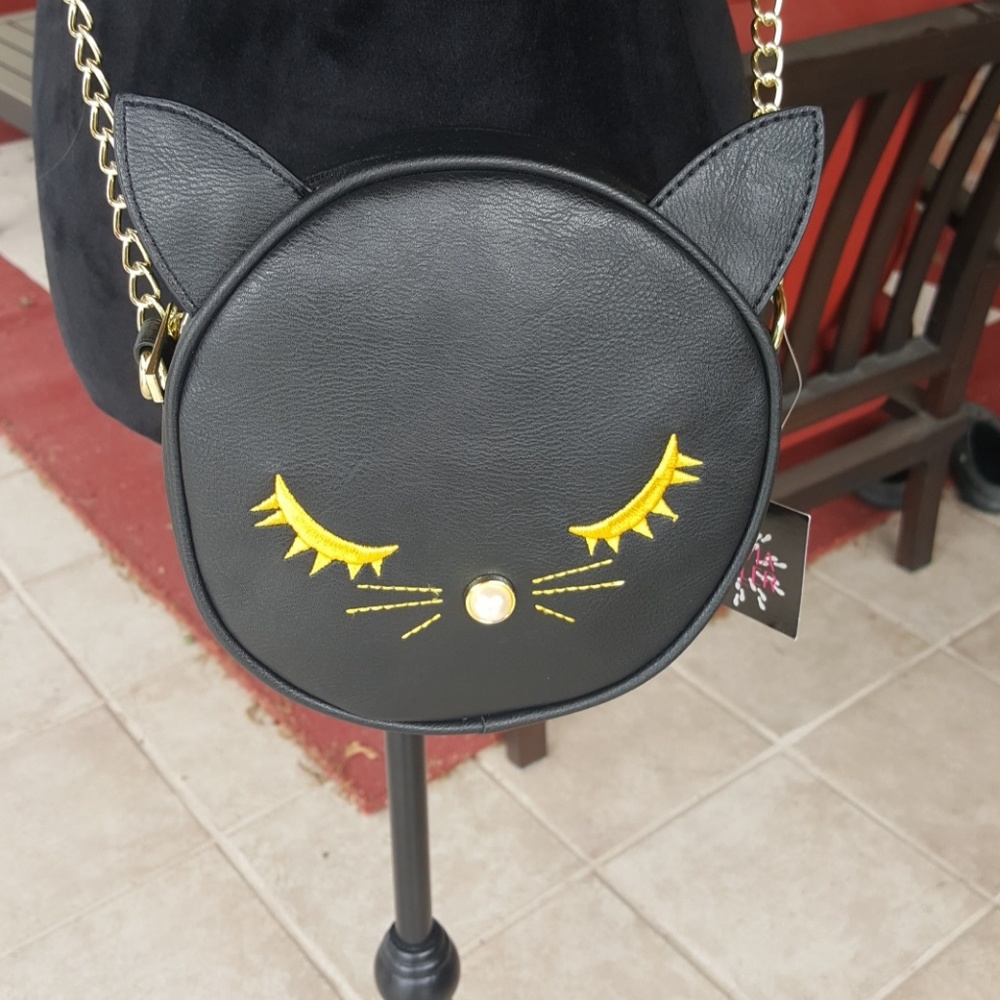 Olivia Miller Cat Face Canteen Crossbody